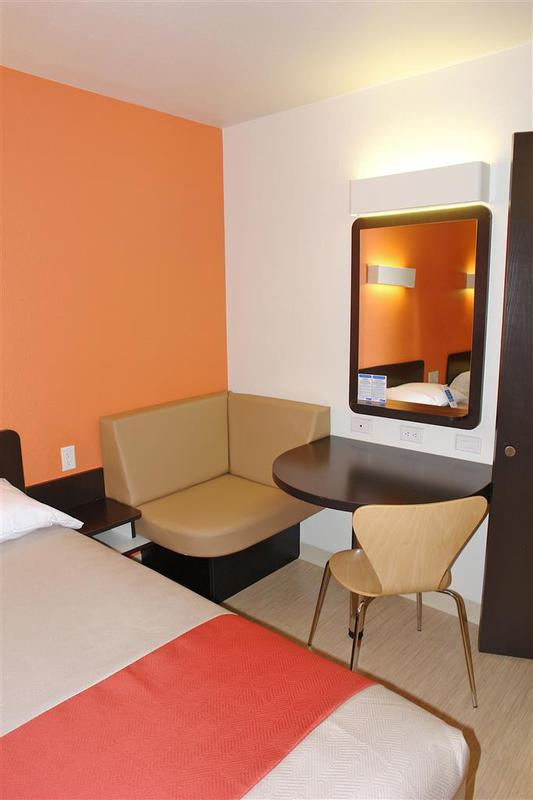6-pleasanton, Ca 3* Pleasanton